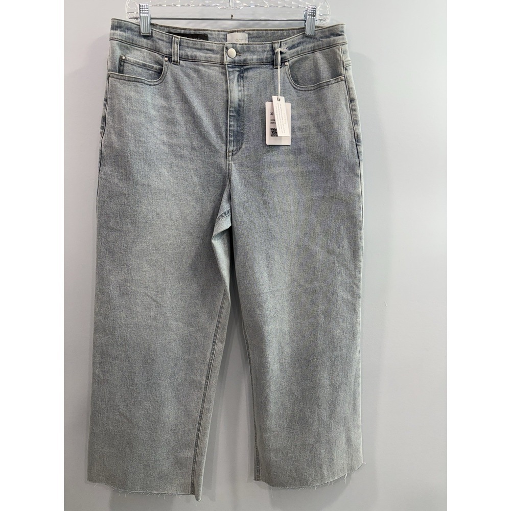Ecru LaBrea Wide Leg Crop Jeans Size 30 Light Wash Raw Hem NWT